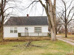 319 Hartzell Rd, New Haven, IN 46774