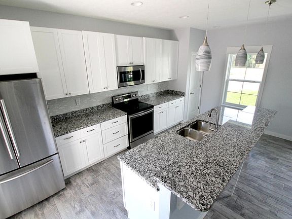 5th image of 208 Malaga Pl