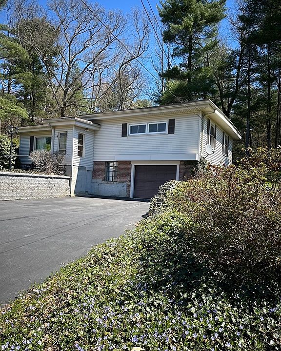 2nd image of 351 Pakachoag St