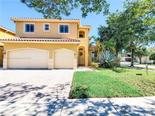 6743 SW 163rd Pl, Miami, FL 33193