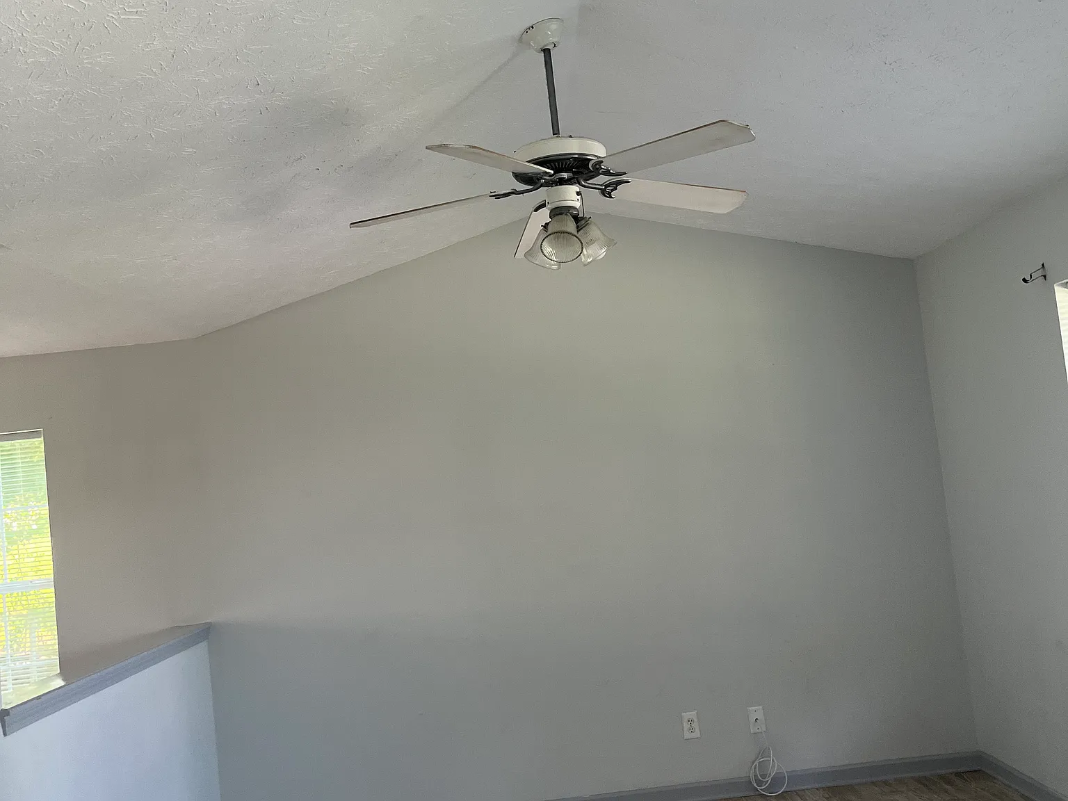 3 bed, 1404 sqft, $1,750 — Photo 3