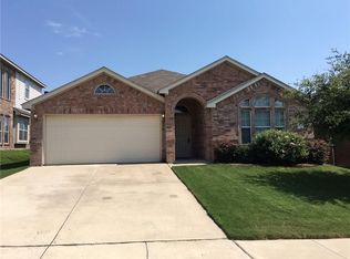 9108 Jason Dr, White Settlement, TX 76108