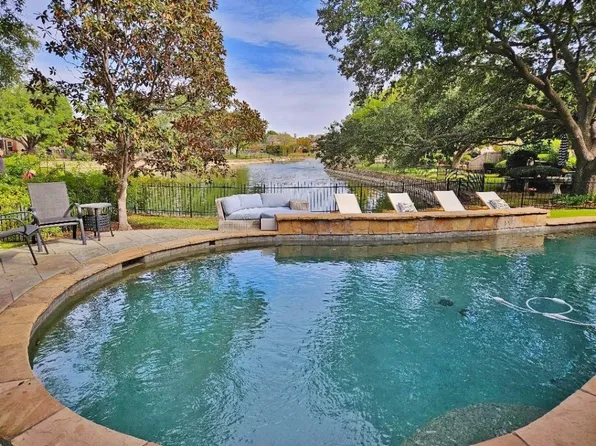 842 Shorewood Dr, Coppell, TX 75019