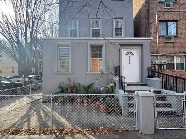 52-20 102nd Street, Corona, NY 11368