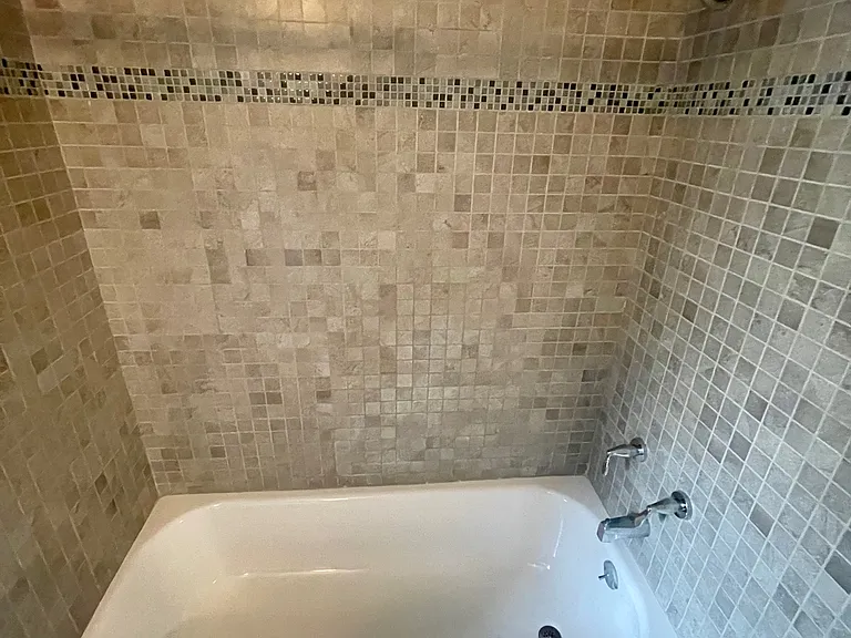 151 Eastmoreland Dr — Photo 20