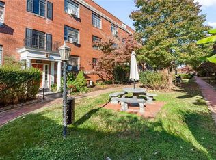 1207 N Main St, High Point, NC 27262