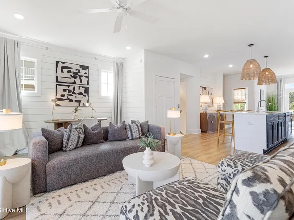 200 Olde Towne Yacht Club Drive #39 Inlet Cove, Morehead City, NC 28557