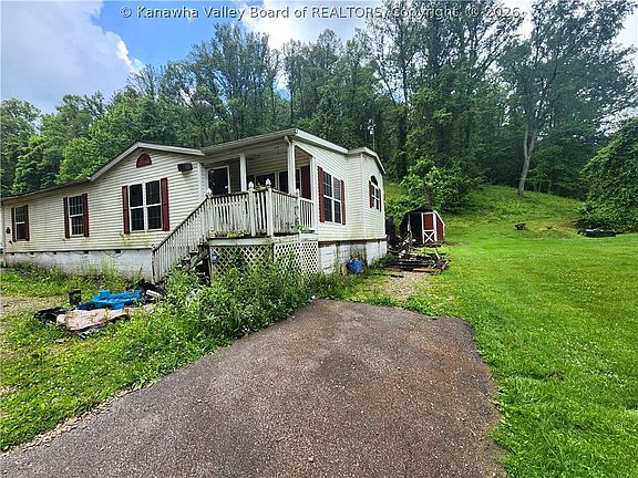 3rd image of 4801 Big Tyler Rd