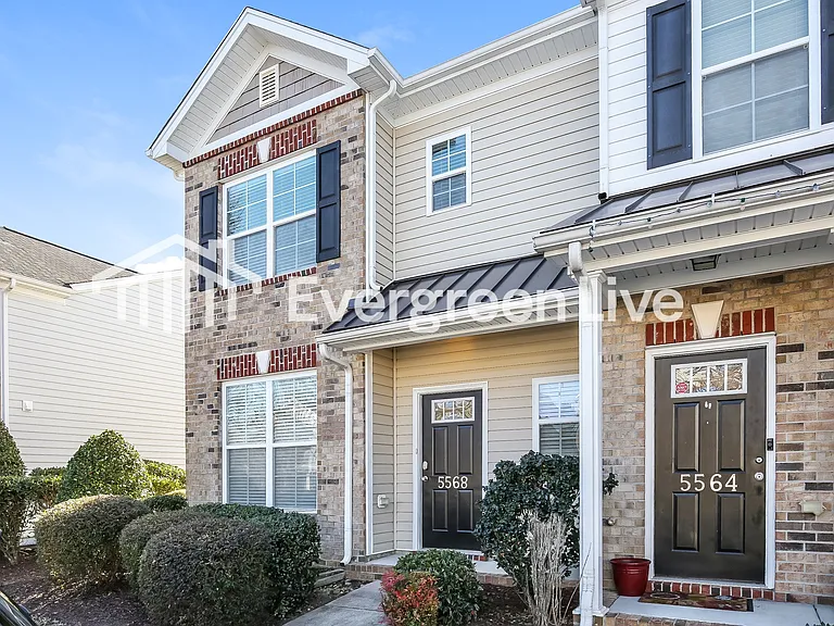 5568 Farm House Trl — Photo 1