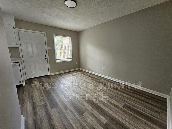 4th image of 6526 White Horse Rd Unit 10B