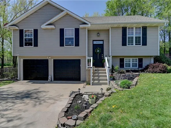 608 Castile St, Gower, MO 64454