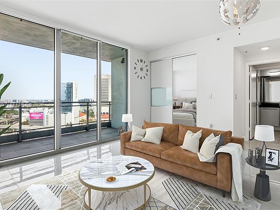 5th image of 90 SW 3rd St APT 2408