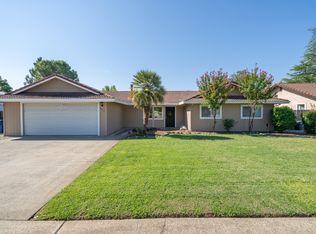 397 Rosewood Dr, Redding, CA 96003