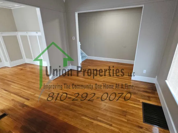 516 Glenwood Ave, Port Huron, MI 48060