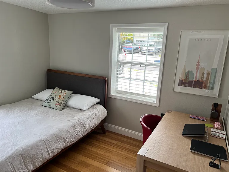 240 Georgia Ave — Photo 6