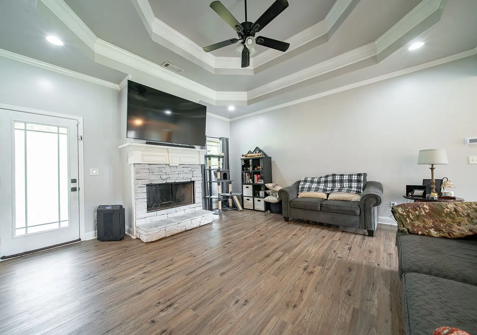 Spacious 3BR/2BA home offering 1,694 sq ft with a desirable split floor plan in Lee County! — Photo 4