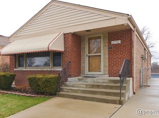 2750 W 103rd St, Chicago, IL