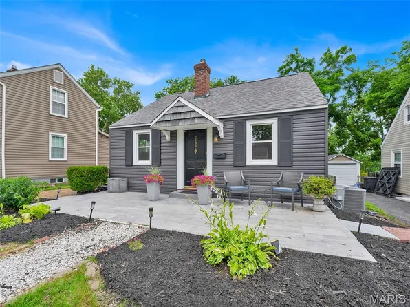 2642 Salem Rd, Saint Louis, MO 63144