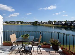 8380 S Tuckaway Shore Dr #8380, Franklin, WI 53132