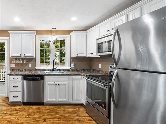 4th image of 37 South St APT 9