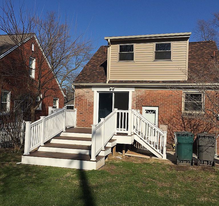 1st image of 219 N Rosevere Ave