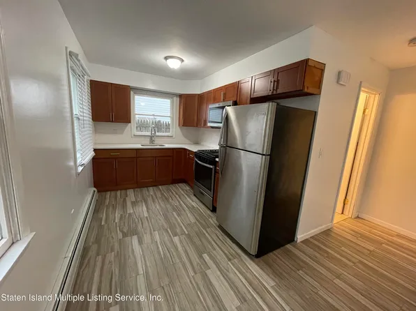 19 Hillcrest Ave Floor 1, Staten Island, NY 10308