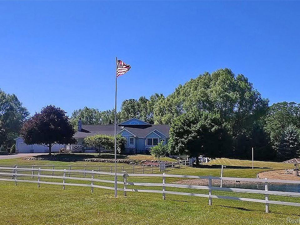 1st image of 12401 Birchcrest Dr
