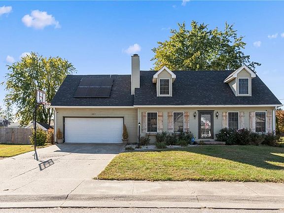 2nd image of 207 Deer Park Ct