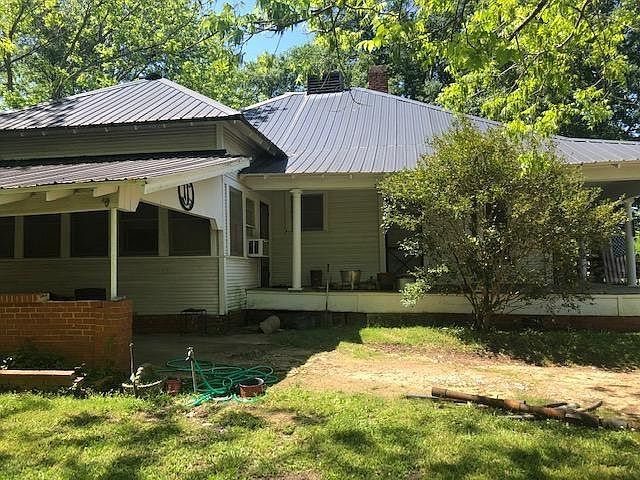 1st image of 2348 W 1st St