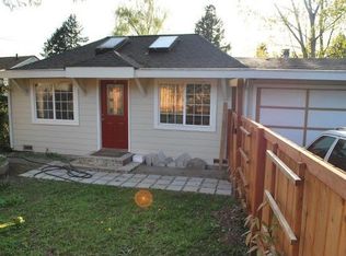 15525 15th Ave NE, Shoreline, WA 98155