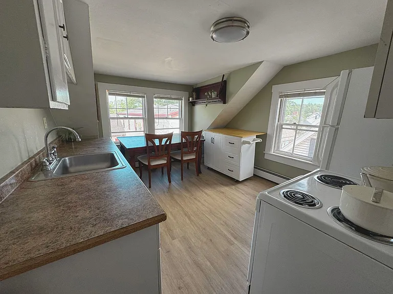 29 Central St #3 — Photo 6