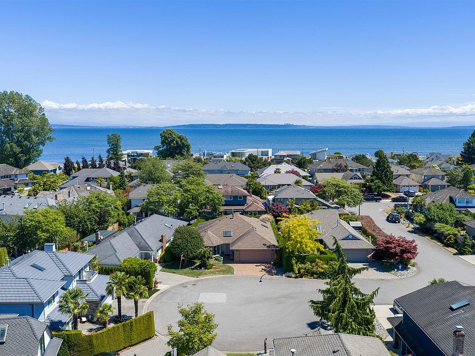 1st image of 520 Sandbar Pl