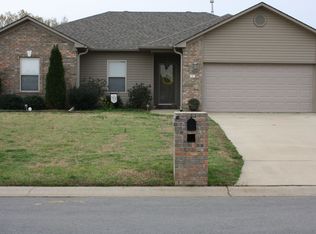 37 Chickasaw Dr, Austin, AR 72007