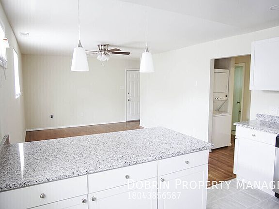 5th image of 1422 Winder St APT 4