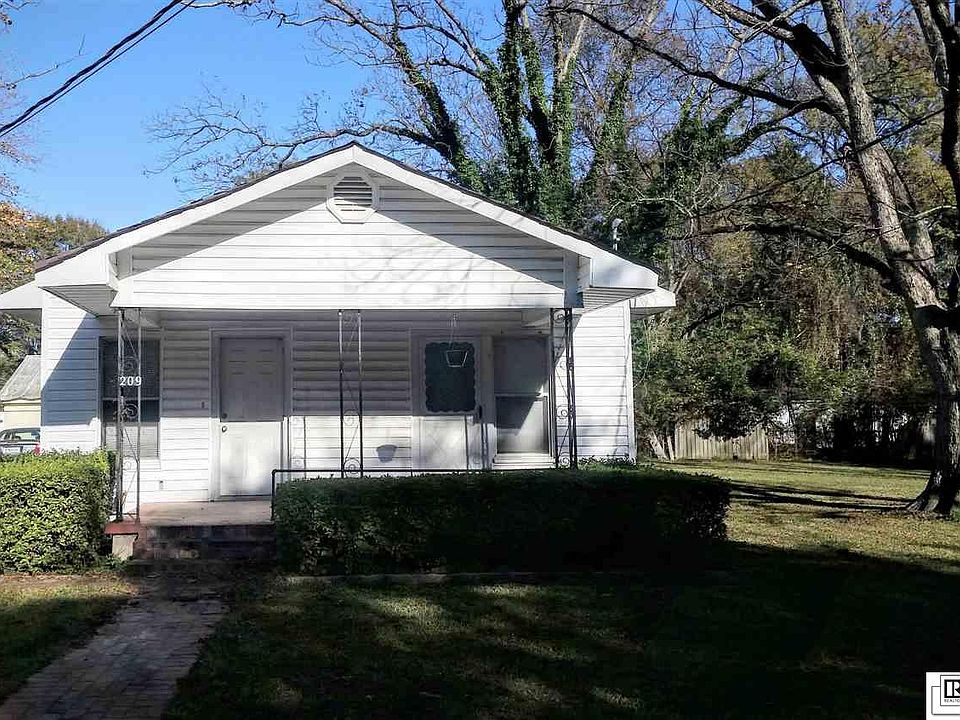 2nd image of 209 Alpha St
