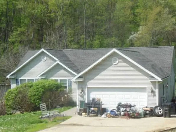 4210 Blacksnake Hill Rd NE, Dover, OH 44622