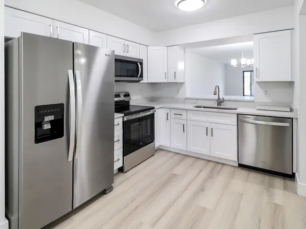 7270 Ashford Place #106, Delray Beach, FL 33446