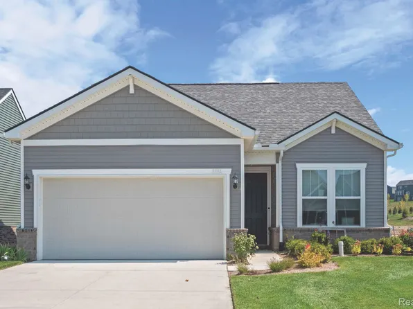 4117 Dogwood Dr, Milford, MI 48381