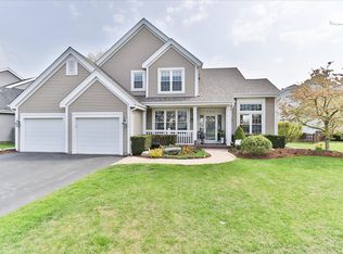755 Foxmoor Ln, Lake Zurich, IL