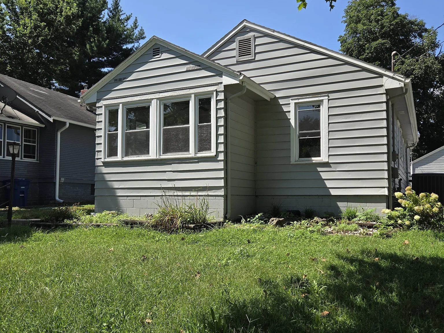 3106 Columbia St — Photo 1