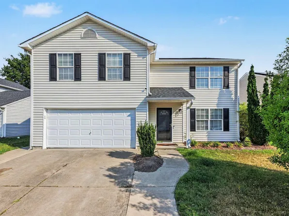 3700 Watkins Ridge Ct, Raleigh, NC 27616