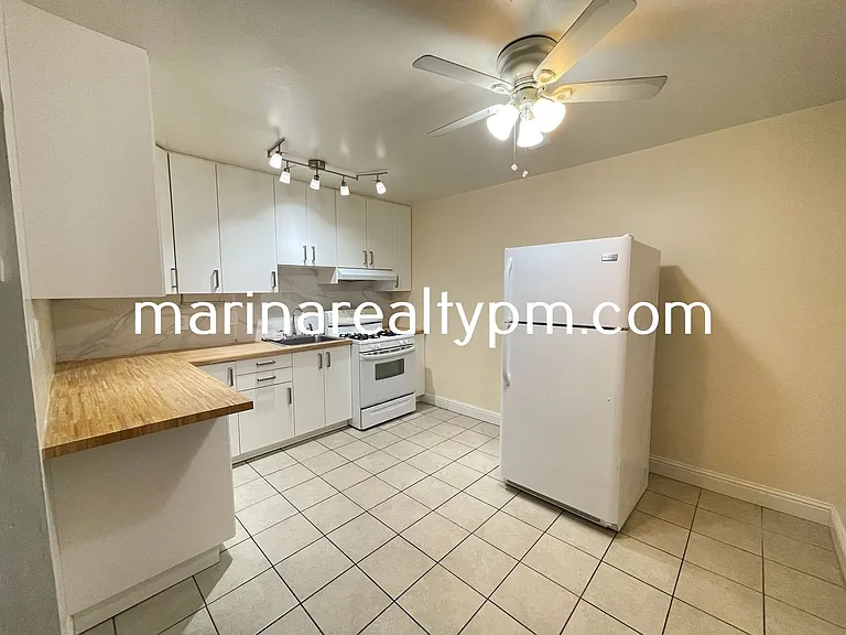 114 Carolina St #B — Photo 9