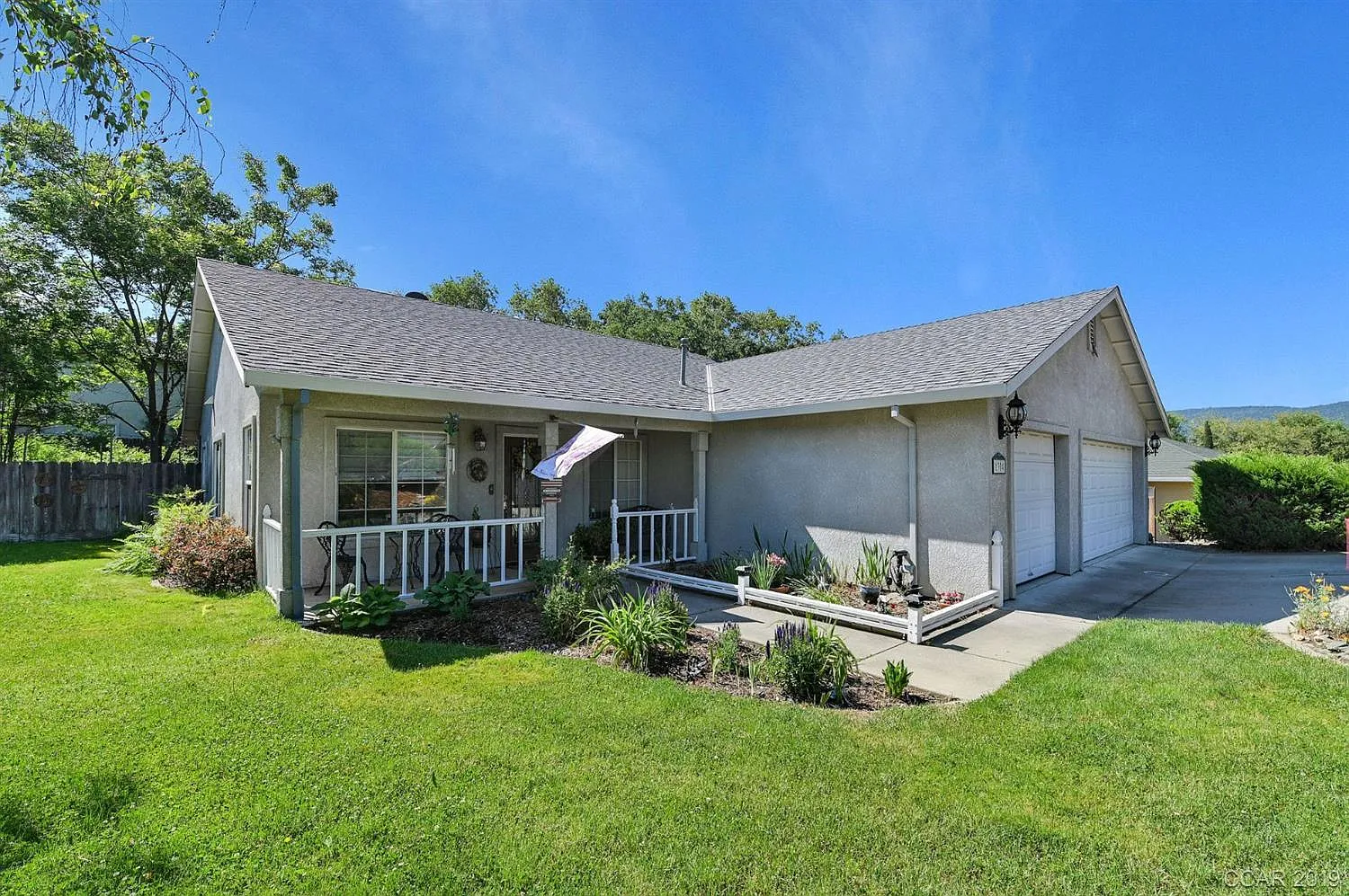 1304 Forest Hill Dr photo 1