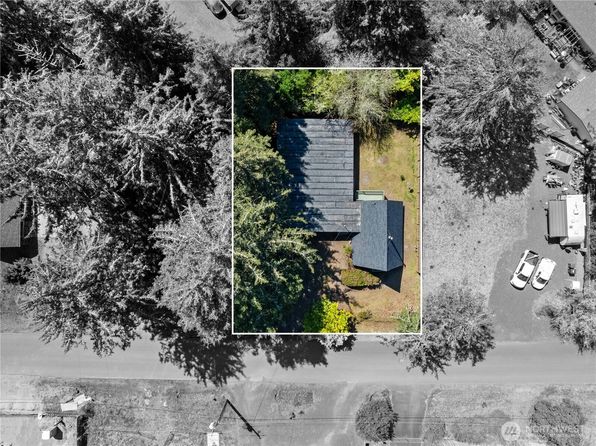 435 Lotloh Street SE, Ocean Shores, WA 98569