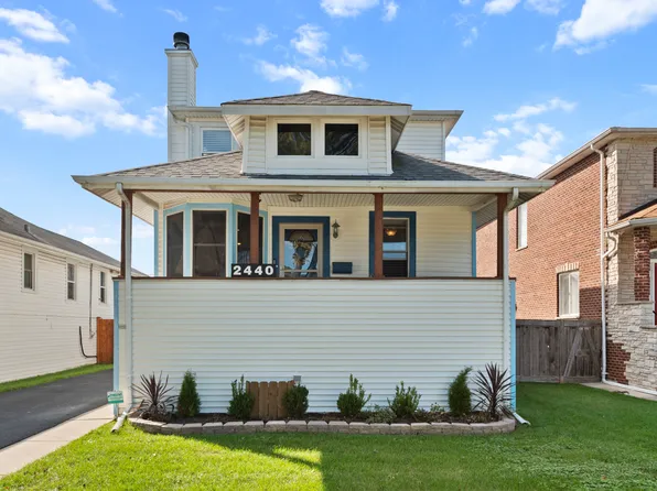 2440 Hessing St, River Grove, IL 60171