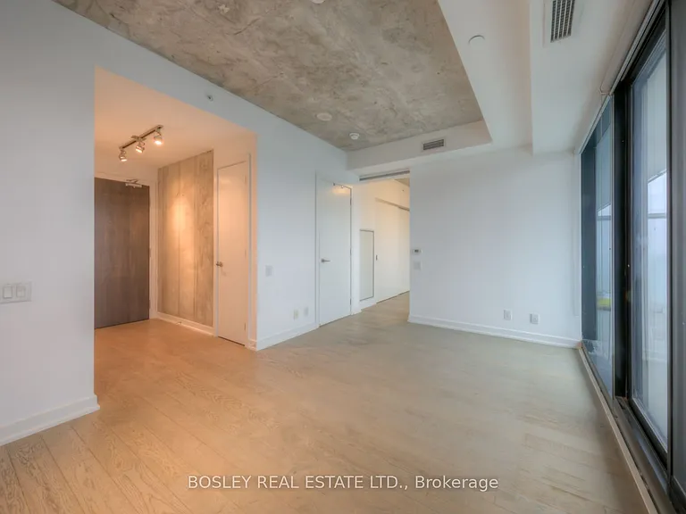 11 Charlotte St #3104 — Photo 2