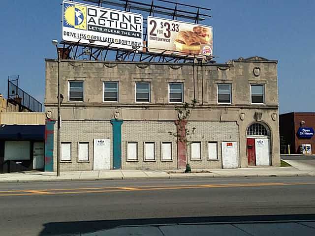 2nd image of 1024 W Sylvania Ave