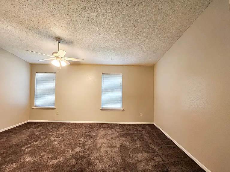 17742 Kings Park Ln — Photo 15
