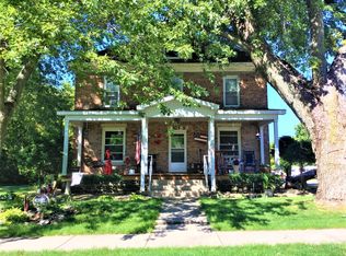 301 S 3rd St, Fisher, IL 61843