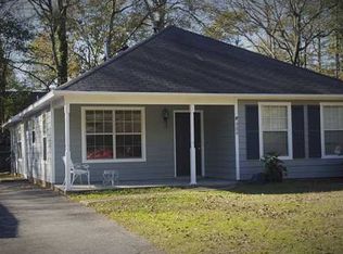 906 Pinemont Dr, Mobile, AL 36609